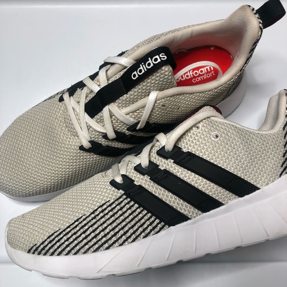 Adidas Men Cloudfoam Running Shoes.
